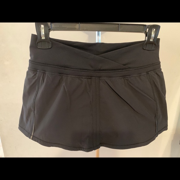 Lululemon Skort Shorts Black EUC 2 - Picture 4 of 10
